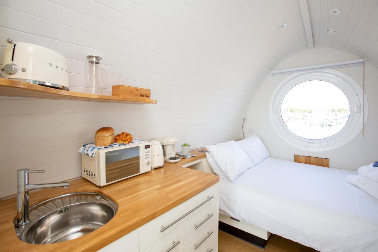 Sea Breeze Ark 900 Hotel Емсуърт Екстериор снимка