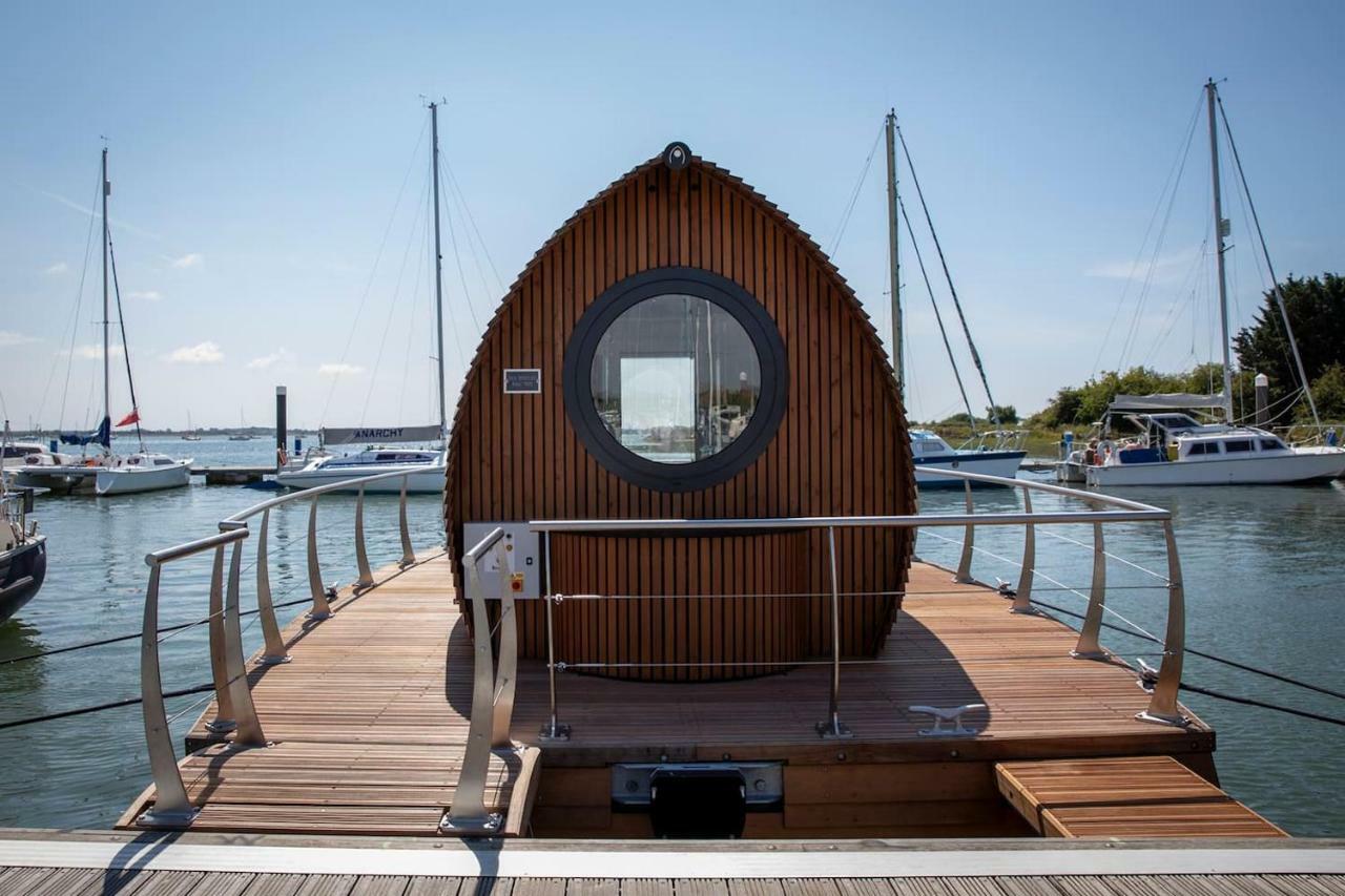 Sea Breeze Ark 900 Hotel Емсуърт Екстериор снимка